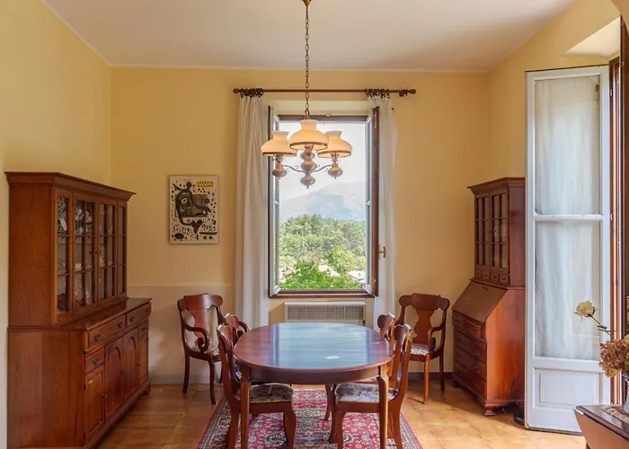 Harriet Villa Grandola ed Uniti