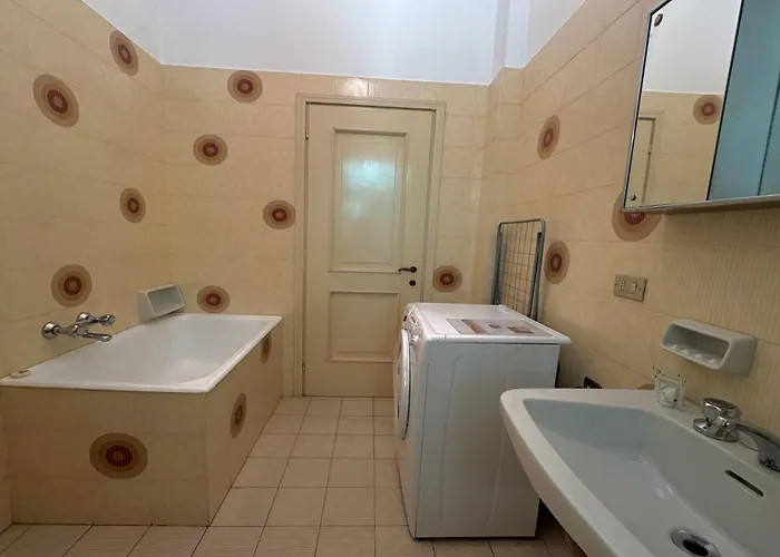 Harriet Villa Grandola ed Uniti